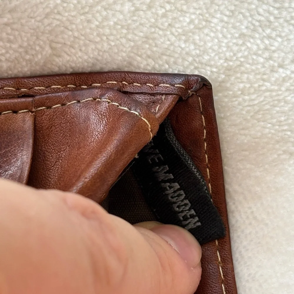 Steve Madden Rich Brown Leather Card Holder
